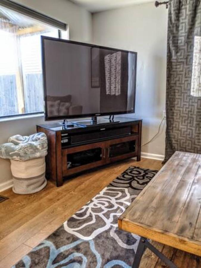 Little Blue Bungalow On Boise'S Bench, Pet Friendly, Fully Fenced Yard With Doggie Door! 2 Miles From Bsu, 5 Minutes From Downtown Boise, Desk And Workstation For Remote Workers, 2 Tv'S Large Walk-In Closet, Good For Mid-Term Stays Bagian luar foto