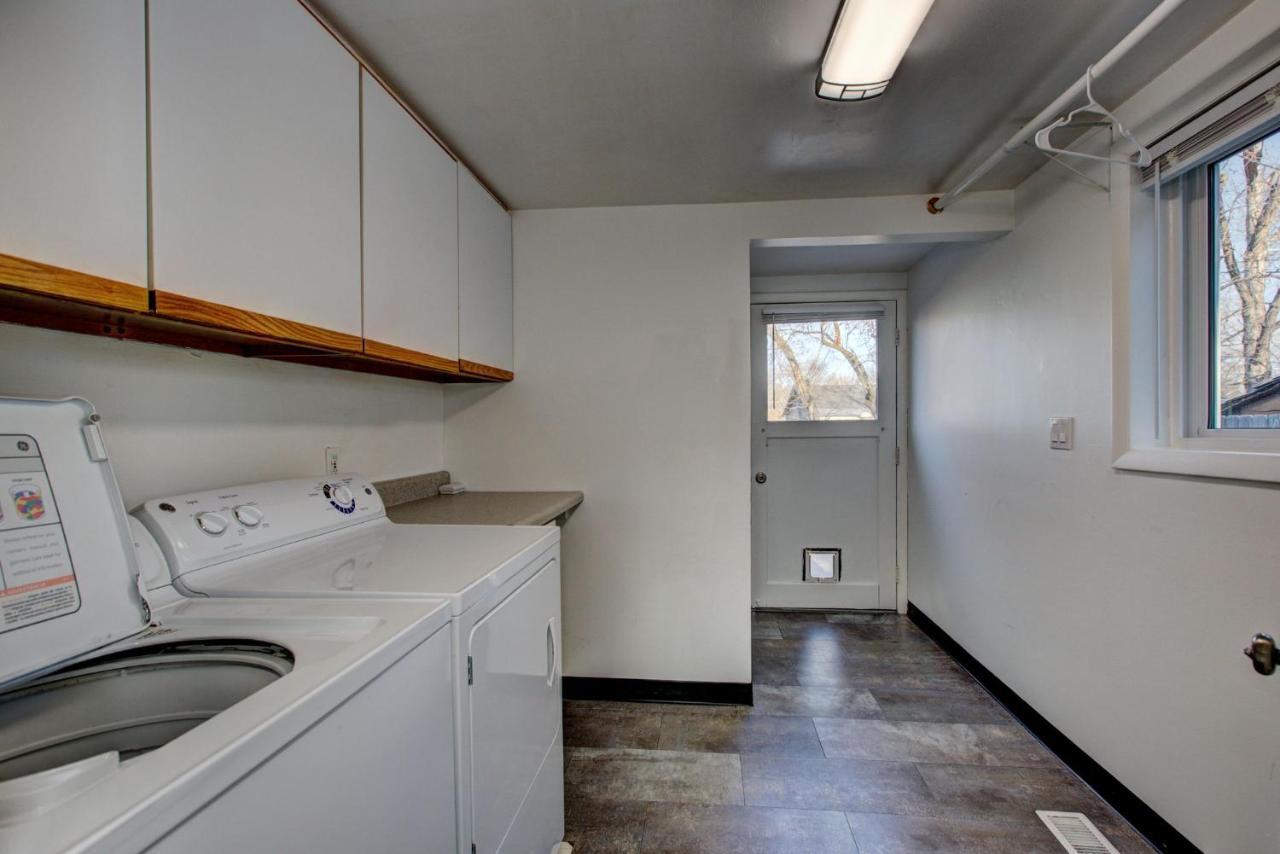 Little Blue Bungalow On Boise'S Bench, Pet Friendly, Fully Fenced Yard With Doggie Door! 2 Miles From Bsu, 5 Minutes From Downtown Boise, Desk And Workstation For Remote Workers, 2 Tv'S Large Walk-In Closet, Good For Mid-Term Stays Bagian luar foto