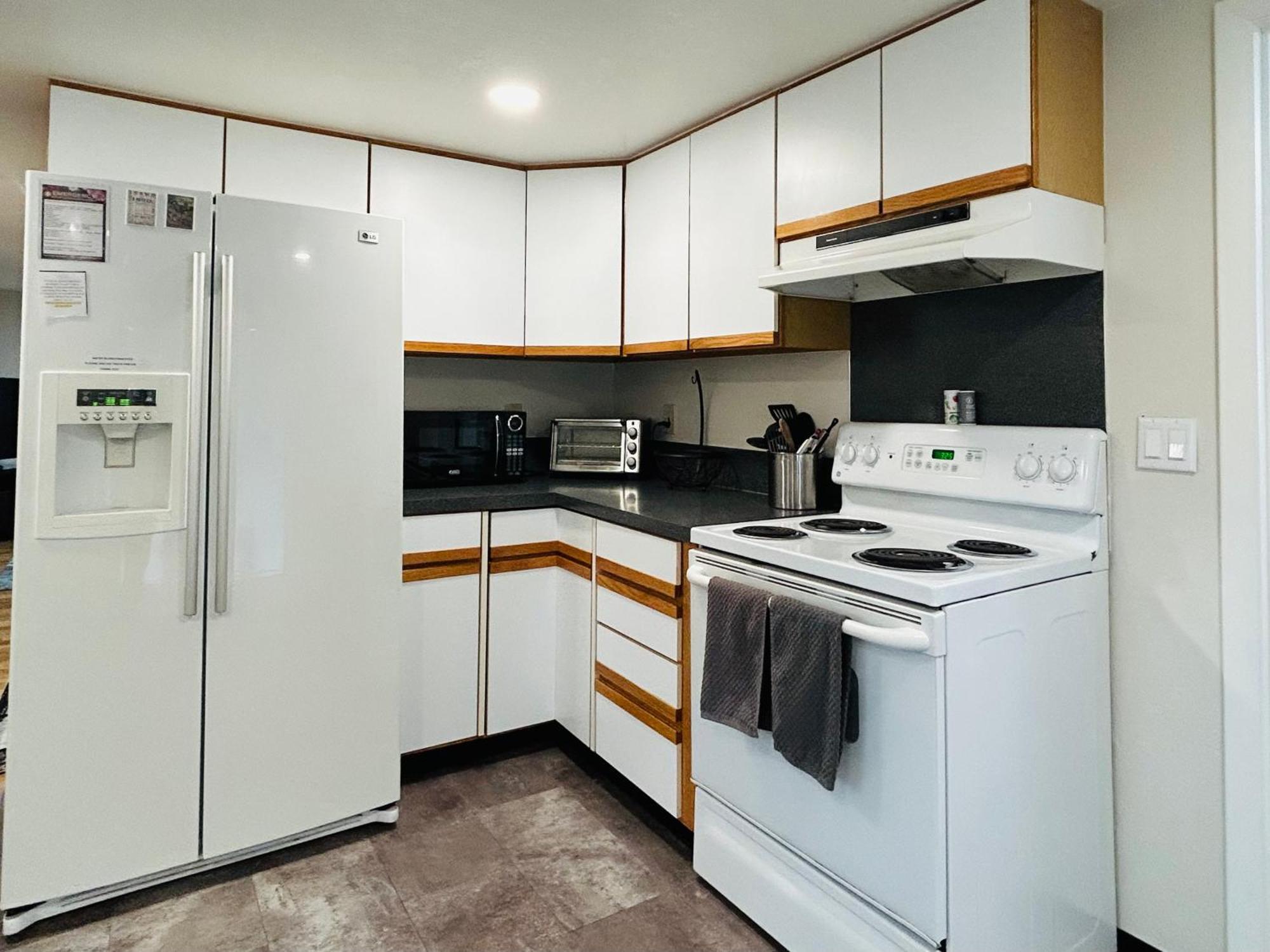 Little Blue Bungalow On Boise'S Bench, Pet Friendly, Fully Fenced Yard With Doggie Door! 2 Miles From Bsu, 5 Minutes From Downtown Boise, Desk And Workstation For Remote Workers, 2 Tv'S Large Walk-In Closet, Good For Mid-Term Stays Bagian luar foto
