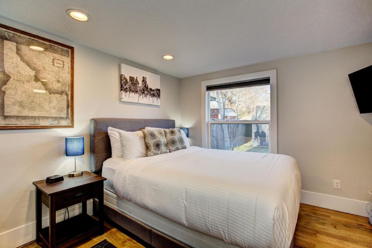 Little Blue Bungalow On Boise'S Bench, Pet Friendly, Fully Fenced Yard With Doggie Door! 2 Miles From Bsu, 5 Minutes From Downtown Boise, Desk And Workstation For Remote Workers, 2 Tv'S Large Walk-In Closet, Good For Mid-Term Stays Bagian luar foto