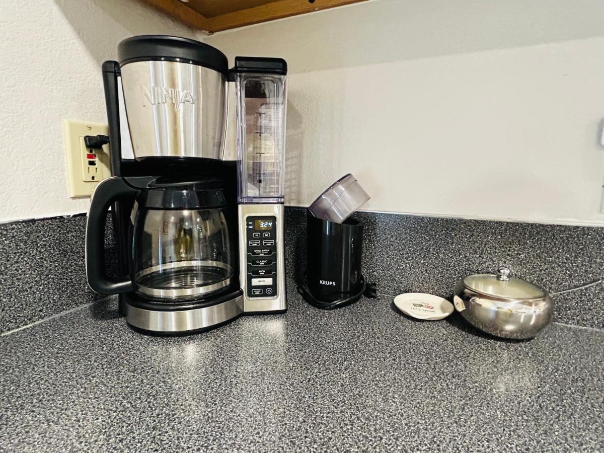 Little Blue Bungalow On Boise'S Bench, Pet Friendly, Fully Fenced Yard With Doggie Door! 2 Miles From Bsu, 5 Minutes From Downtown Boise, Desk And Workstation For Remote Workers, 2 Tv'S Large Walk-In Closet, Good For Mid-Term Stays Bagian luar foto